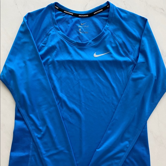 Nike Tops - Nike Long Sleeve Top